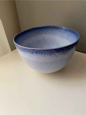 H&M STONEWARE BLUE SERVING BOWL NEW